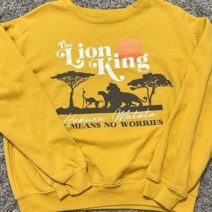 Disney Lion King Hakuna Matata Crewneck Size M (7-9)